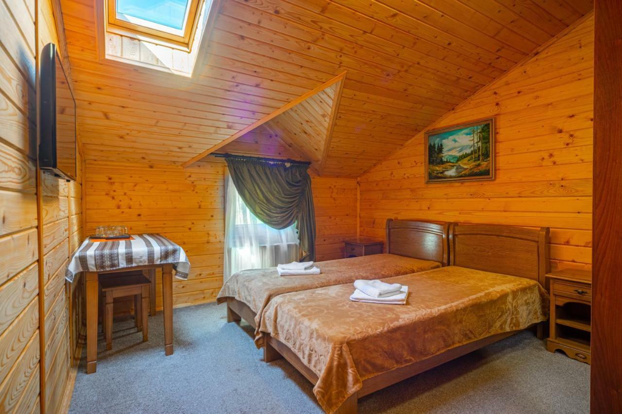 Arnika Hotel Bukovel Exterior photo